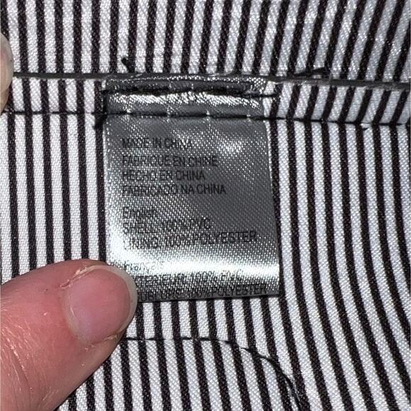 Boutique Womens Small Purse Handbag Black with Gold Chain Shoulder Strap - Picture 13 of 13